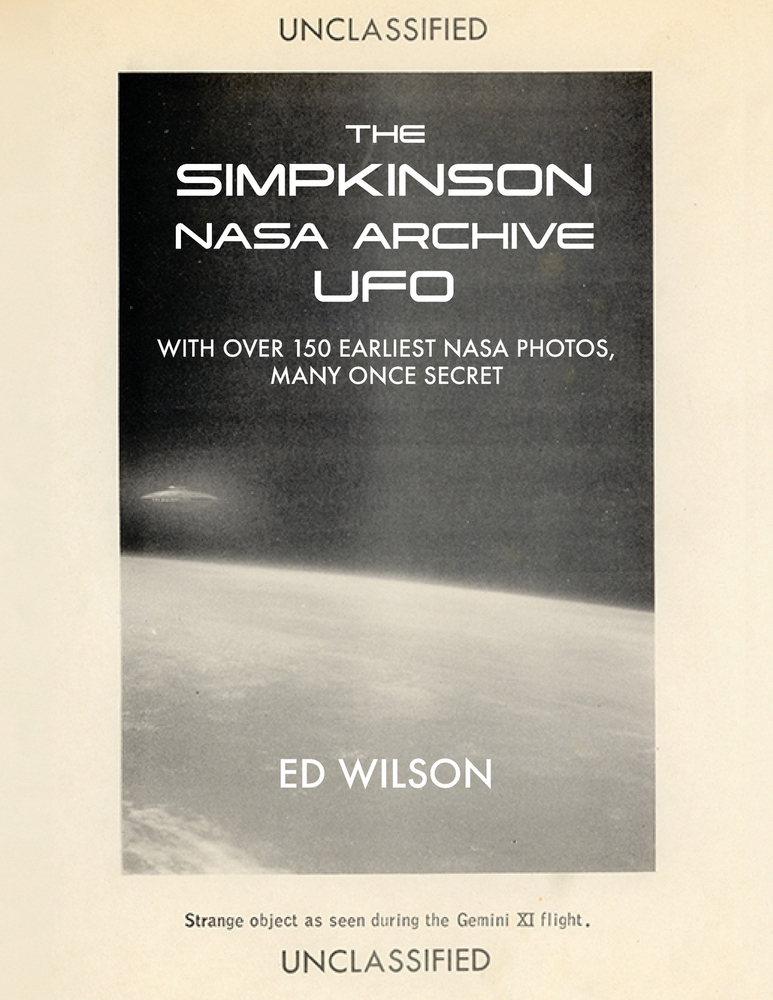 洋書 The Univex Story Our History Is the Future by Nick Estes: 9781804295502