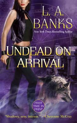 Undead on Arrival B00BG77B1W Book Cover