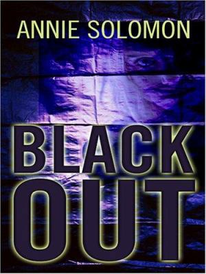Blackout [Large Print] 0786288639 Book Cover