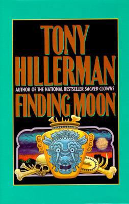 Finding Moon [Large Print] 0786205741 Book Cover