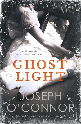 Ghost Light 1529112621 Book Cover