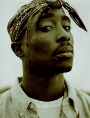 Tupac Amaru Shakur: 1971-1996 0609600729 Book Cover