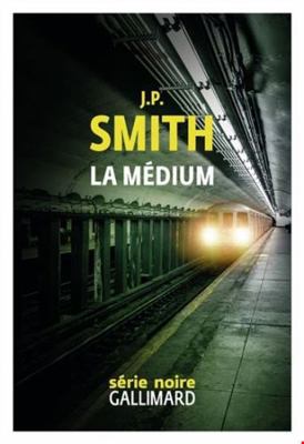 La médium [French] 2072949998 Book Cover