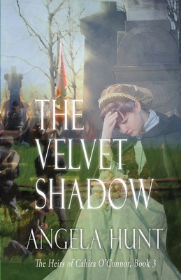 The Velvet Shadow 1961394405 Book Cover