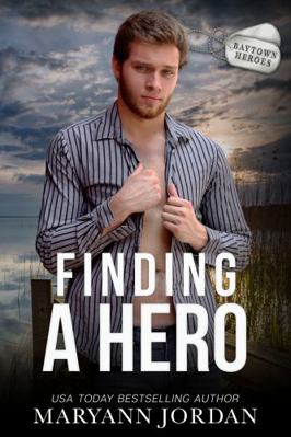 Finding A Hero (Baytown Heroes) 1956588183 Book Cover