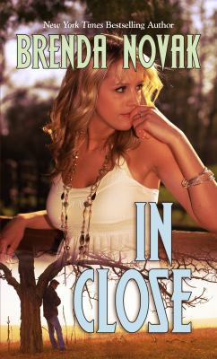 In Close [Large Print] 1410443582 Book Cover