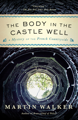 The Body in the Castle Well: A Mystery of the F... 0525435727 Book Cover