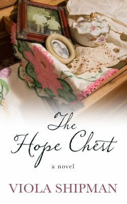 The Hope Chest [Large Print] 1410499375 Book Cover