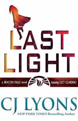 Last Light: Large Print Edition 1939038790 Book Cover