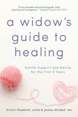 A Widow's Guide to Healing: Gentle Support and ... 1492620599 Book Cover