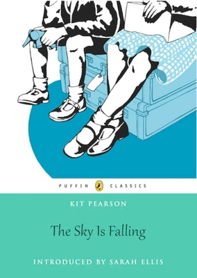 The Sky Is Falling: Puffin Classics Edition 0143192337 Book Cover