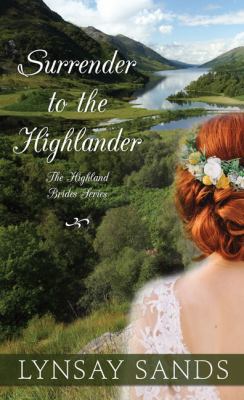 Surrender to the Highlander [Large Print] 1432849042 Book Cover