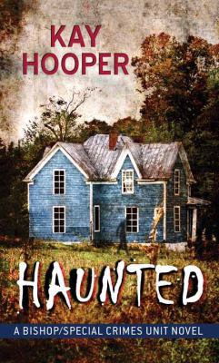 Haunted [Large Print] 1628992379 Book Cover