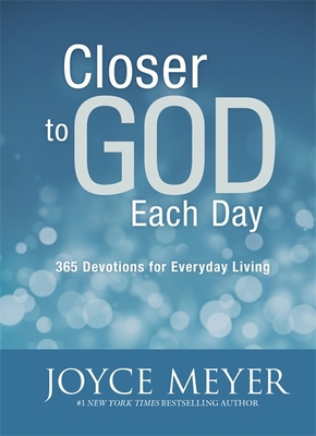 Closer to God Each Day Devotional 1444785737 Book Cover