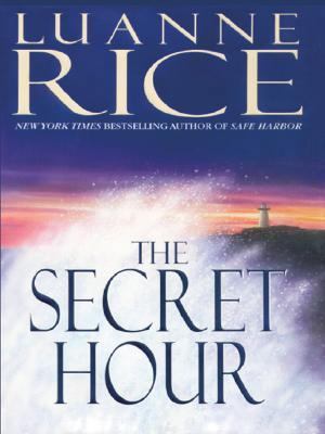 The Secret Hour [Large Print] 0786253711 Book Cover