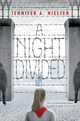 A Night Divided (Scholastic Gold) 0545682428 Book Cover