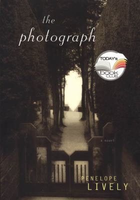 The Photograph 0670033626 Book Cover