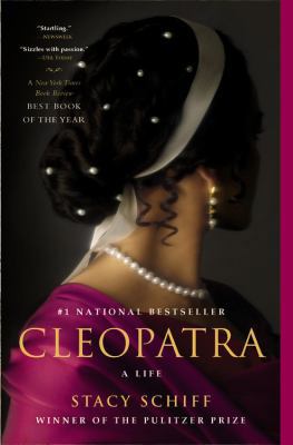 Cleopatra: A Life [Large Print] 0316120448 Book Cover