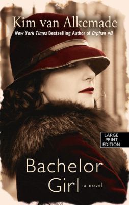 Bachelor Girl [Large Print] 1432847740 Book Cover