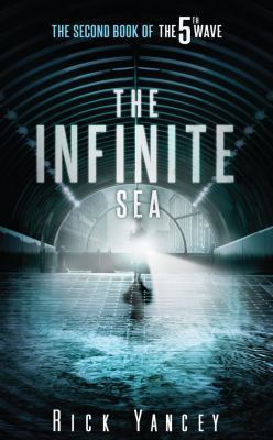 The Infinite Sea [Large Print] 141047335X Book Cover