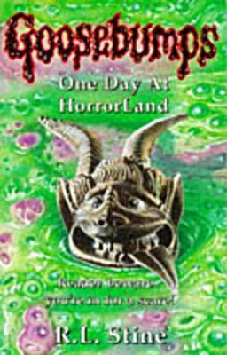 One Day at Horrorland - 16 [Spanish] 0590558366 Book Cover