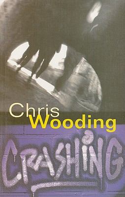 Crashing [Large Print] 070899539X Book Cover