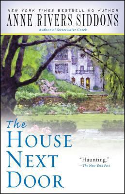 The House Next Door 1416553444 Book Cover