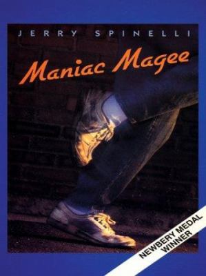 Maniac Magee [Large Print] 0786263563 Book Cover