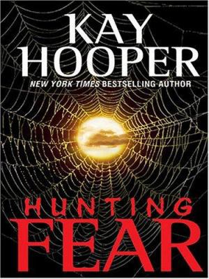 Hunting Fear [Large Print] 0786262699 Book Cover