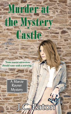Murder at the Mystery Castle 1941890695 Book Cover