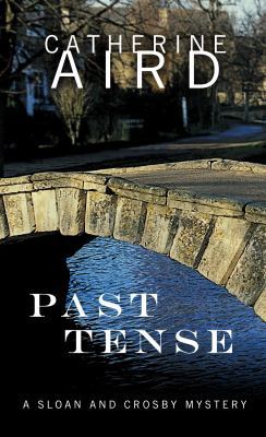 Past Tense [Large Print] 1410437639 Book Cover