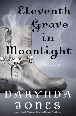 Eleventh Grave in Moonlight 1250078210 Book Cover