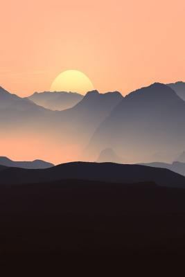 Mountain Sunset: A Beautiful Sight. 1799075443 Book Cover
