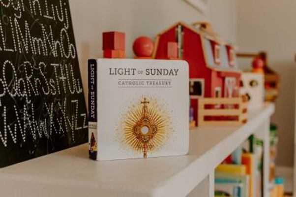 Light of Sunday 0692181288 Book Cover
