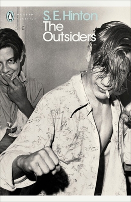 Modern Classics the Outsiders B0092JHQHU Book Cover