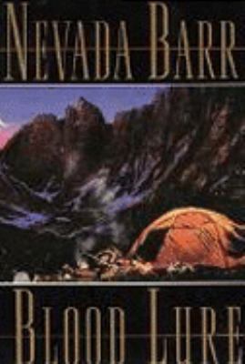 Blood Lure [Large Print] 1587240017 Book Cover