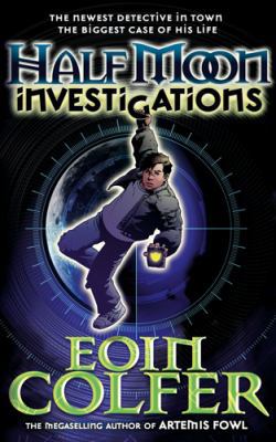 Half Moon Investigations 0141382716 Book Cover
