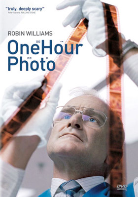 One Hour Photo B00007976U Book Cover