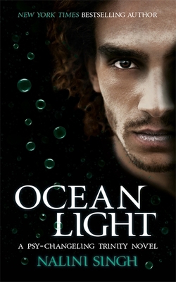 Ocean Light: Book 2 (The Psy-Changeling Trinity... 1473217636 Book Cover