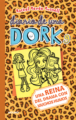 Una Reina del Drama Con Muchos Humos / Dork Dia... [Spanish] 164473530X Book Cover