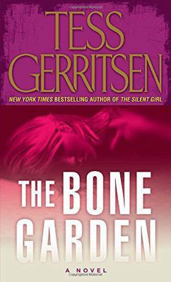 The Bone Garden, Large Print (Large Print Edition) 0739486853 Book Cover