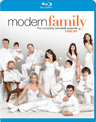 Modern Family: The Complete Second Season B0058RN85O Book Cover
