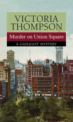 Murder on Union Square [Large Print] 1683248244 Book Cover