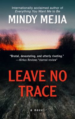 Leave No Trace [Large Print] 1432860038 Book Cover