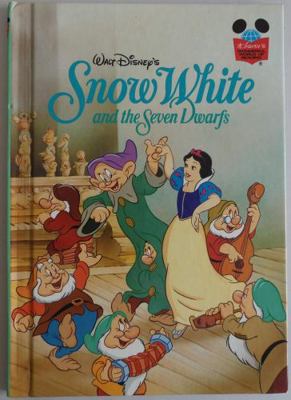 Walt Disney's Snow White and the Seven Dwarfs (... 0717283437 Book Cover