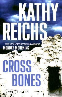 Cross Bones [Large Print] 1594131392 Book Cover