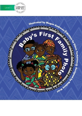 Baby's First Family Photo 1922374288 Book Cover