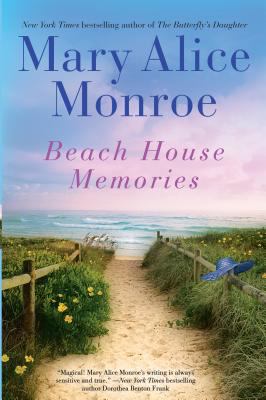 Beach House Memories [Large Print] 1410448150 Book Cover