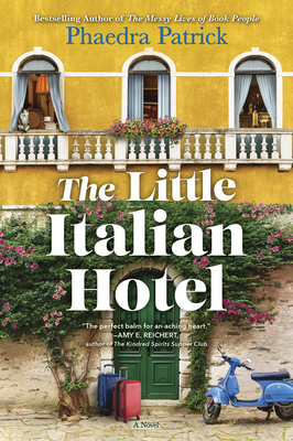 The Little Italian Hotel [Large Print] B0BYF9MSS1 Book Cover