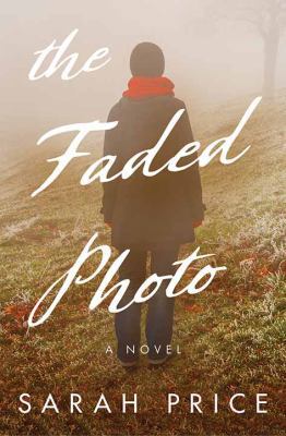 The Faded Photo [Large Print] 1683246160 Book Cover